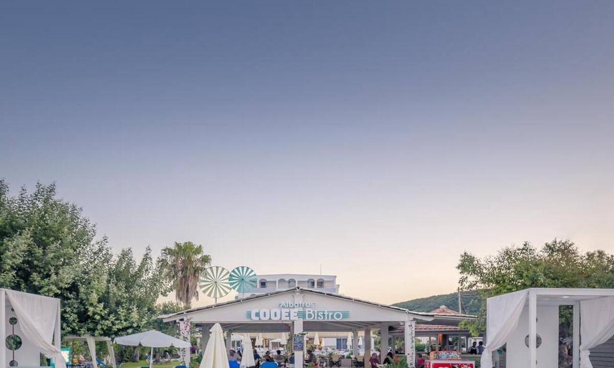 Messonghi Hotel | Albatros Hotel