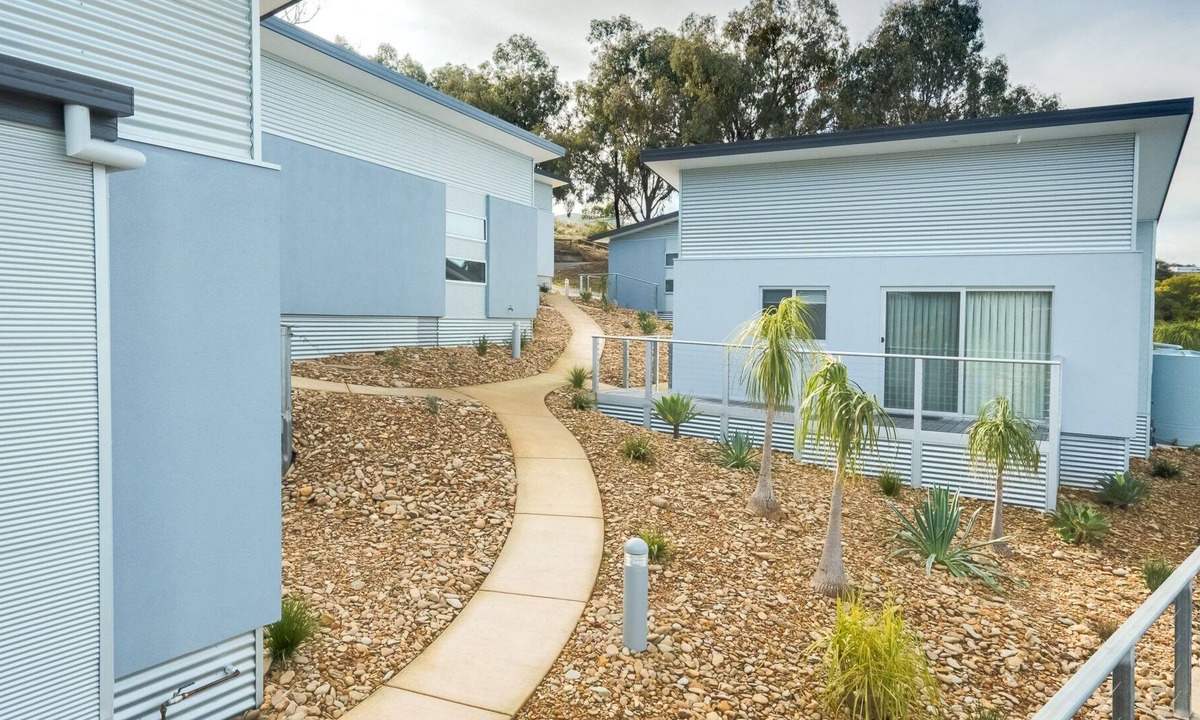 Albury Yalandra | West Albury
