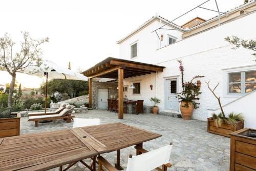 idhra House | Alethea House