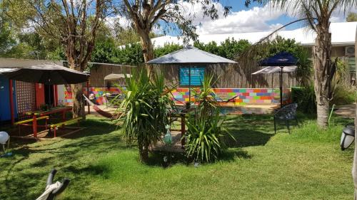 East Side Hostel | Alice's Secret Travellers Inn