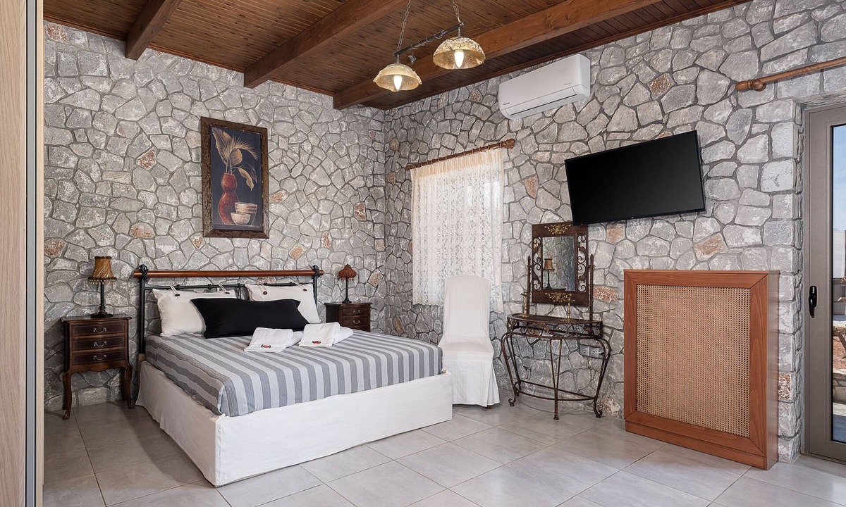 Stavros Ski Chalet | Alkistis Rustic Chalet With Shared Pool, Garden, Bbq, Close to Sandy Beach