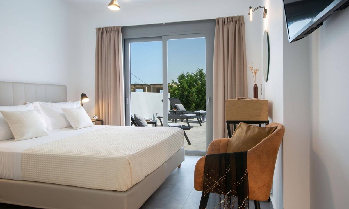 Apolpaina Villa | Aloft Luxury - Villa Lefkia with heated pool
