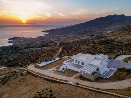 Exomvourgo Villa | Alos Residence