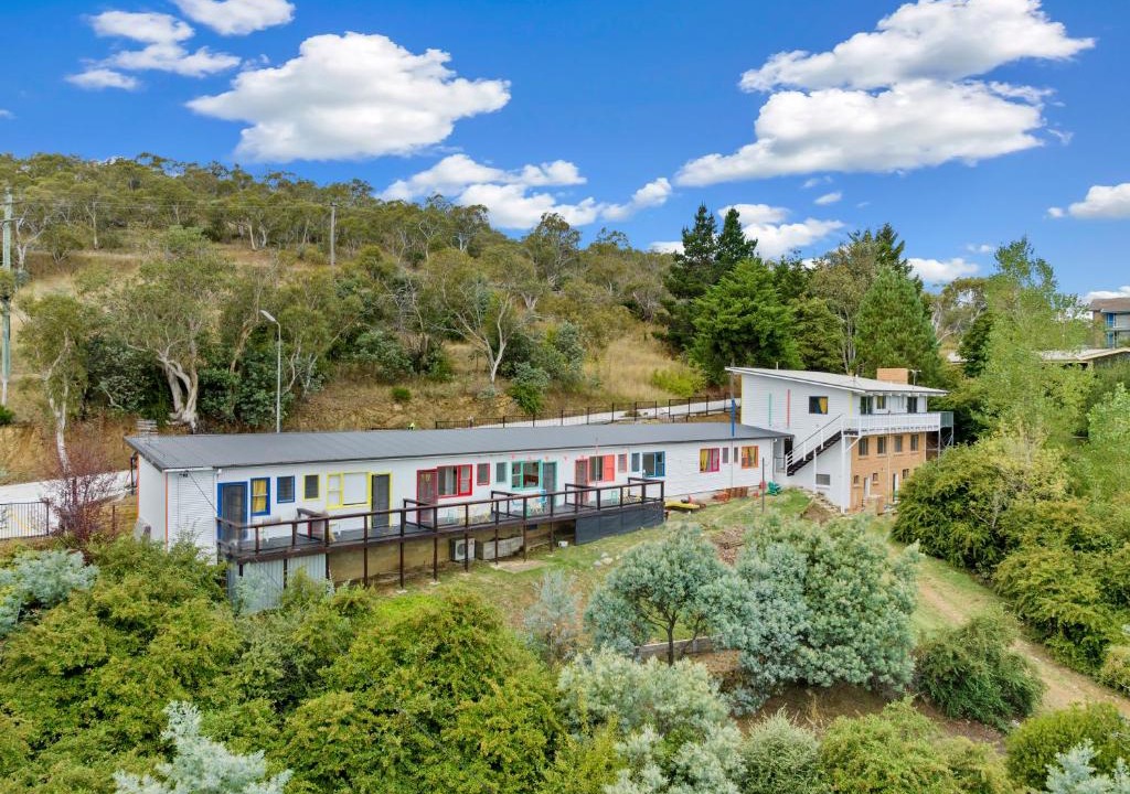 East Jindabyne Cabin | Alps Lakeview Lodge