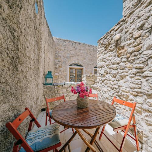 Kalamoti Villa | Alternative Medieval Villa