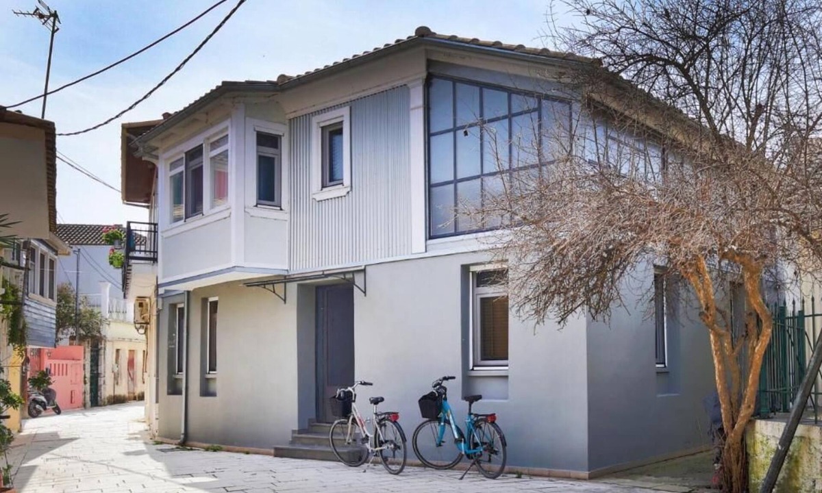 Lefkada House | An artistic experience of staying in a luxurious house at the 'heart' of Lefkada