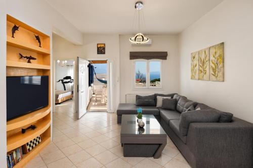 Fira House | Anchor House Santorini