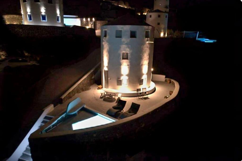Imerovigli Apartment | Anemos Mill House