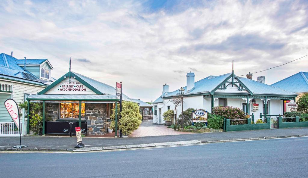 Stanley House | Angel's Aisle Cottages & Cafe