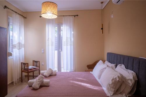 Mytilene Villa | Annas Cozy Stone House
