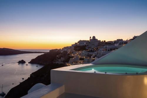 Oia House | Apanema Cavehouses by Otium Villas