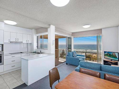 Central Coast Apartment | Apartment ∙ 2 bedrooms ∙ 4 guests