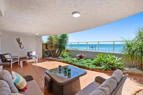 Redcliffe Apartment | Apartment ∙ 3 bedrooms ∙ 6 guests