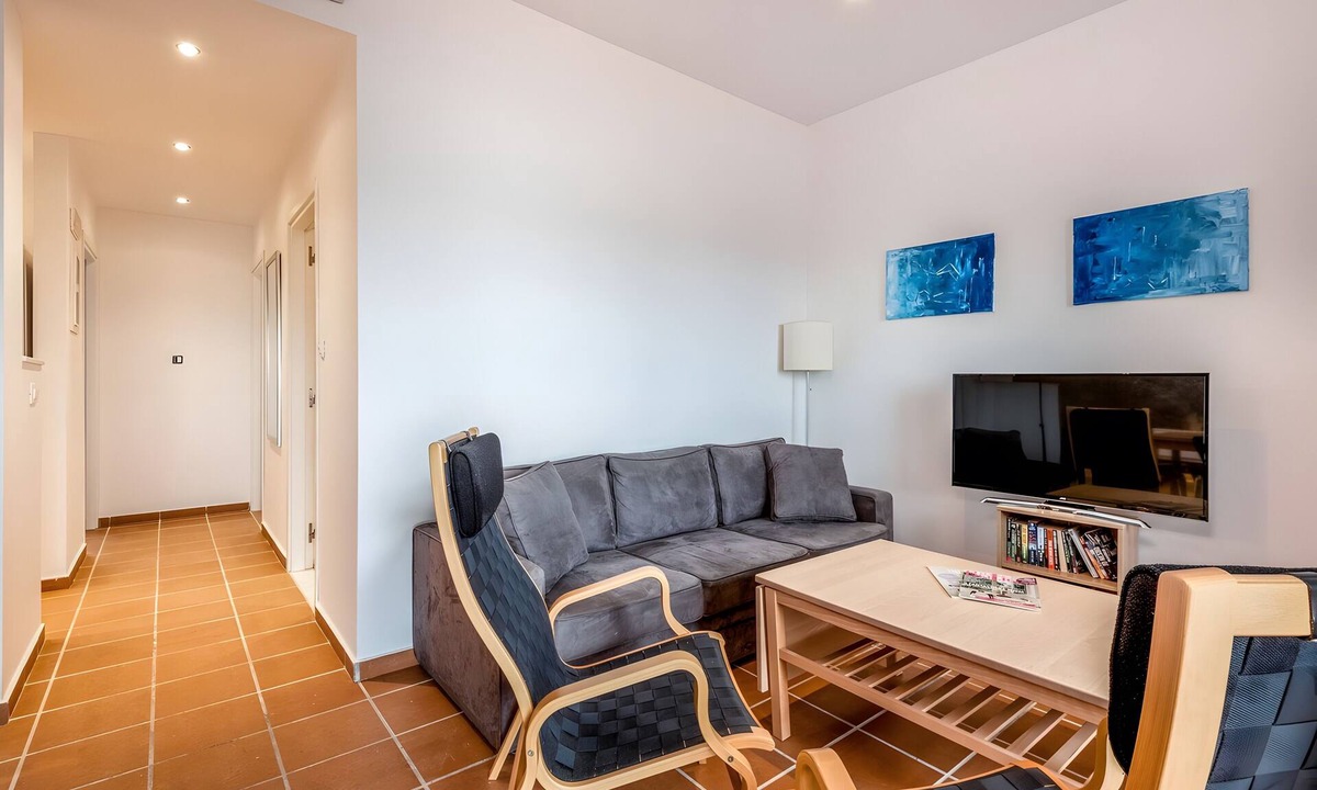 Gennadi Apartment | Apartment In A Hotel 'Standard Apartment No 3' with Mountain View, Wi-Fi and Air Conditioning