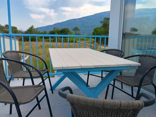 Agia House | Apartment With View