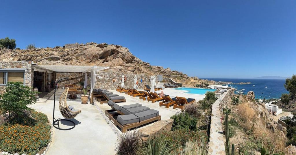 Psarou Apartment | Apostolis Windmill