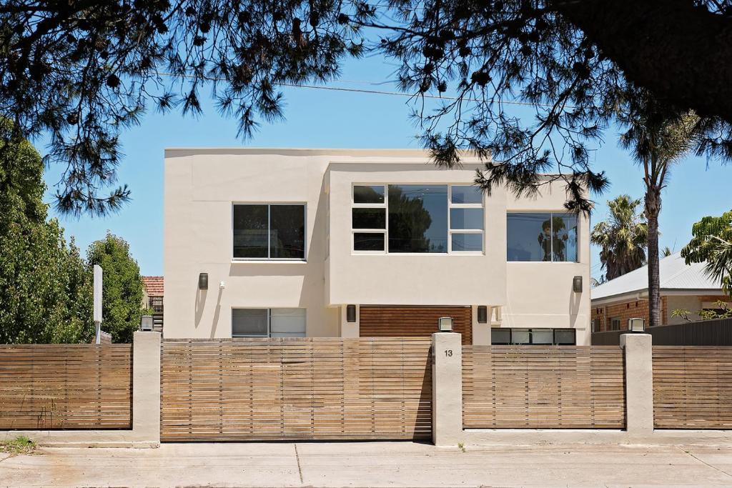 Arabella West | West Beach