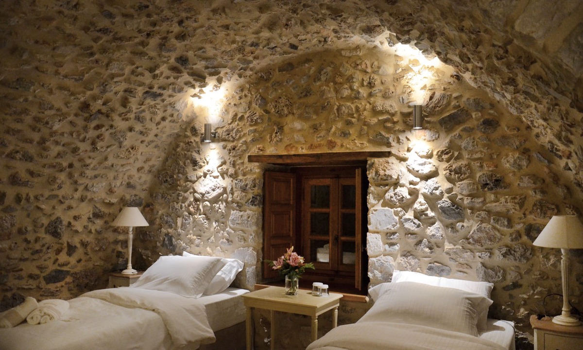 Leonidio Hotel | Archontiko Chioti