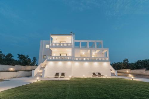 Loutraki Villa | Areti White Villas