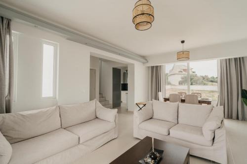Loutraki Villa | Areti White Villas