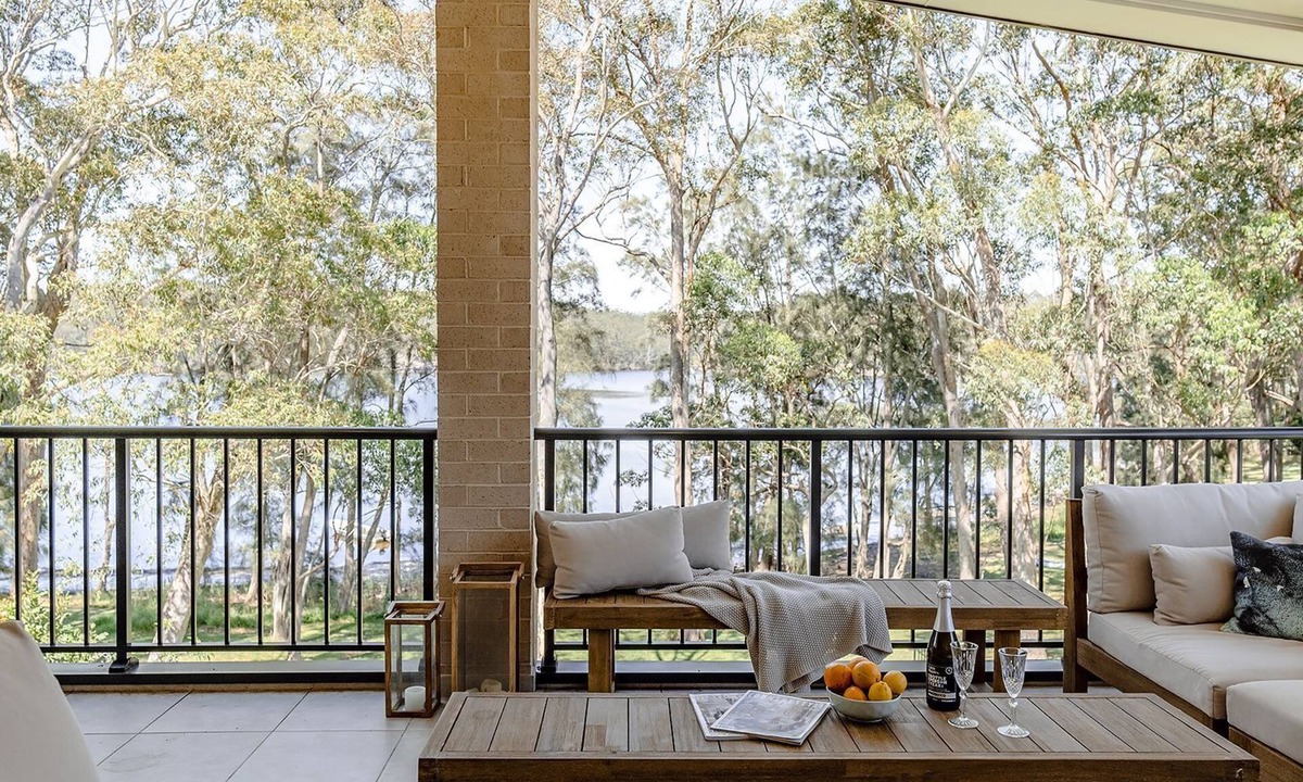 Kings Point House | Aria Shores - Your Lakeside Haven