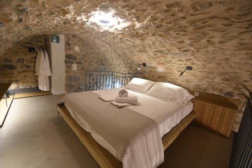 Mesta House | Armathia Accommodation