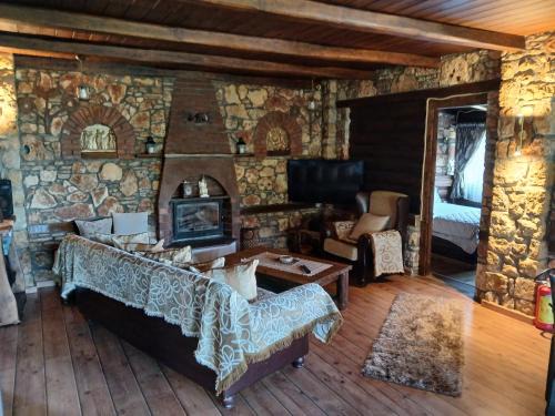 Dio-Olympos House | Artemis' Stone House