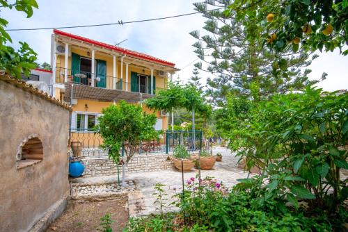 Longos Villa | Arthur House
