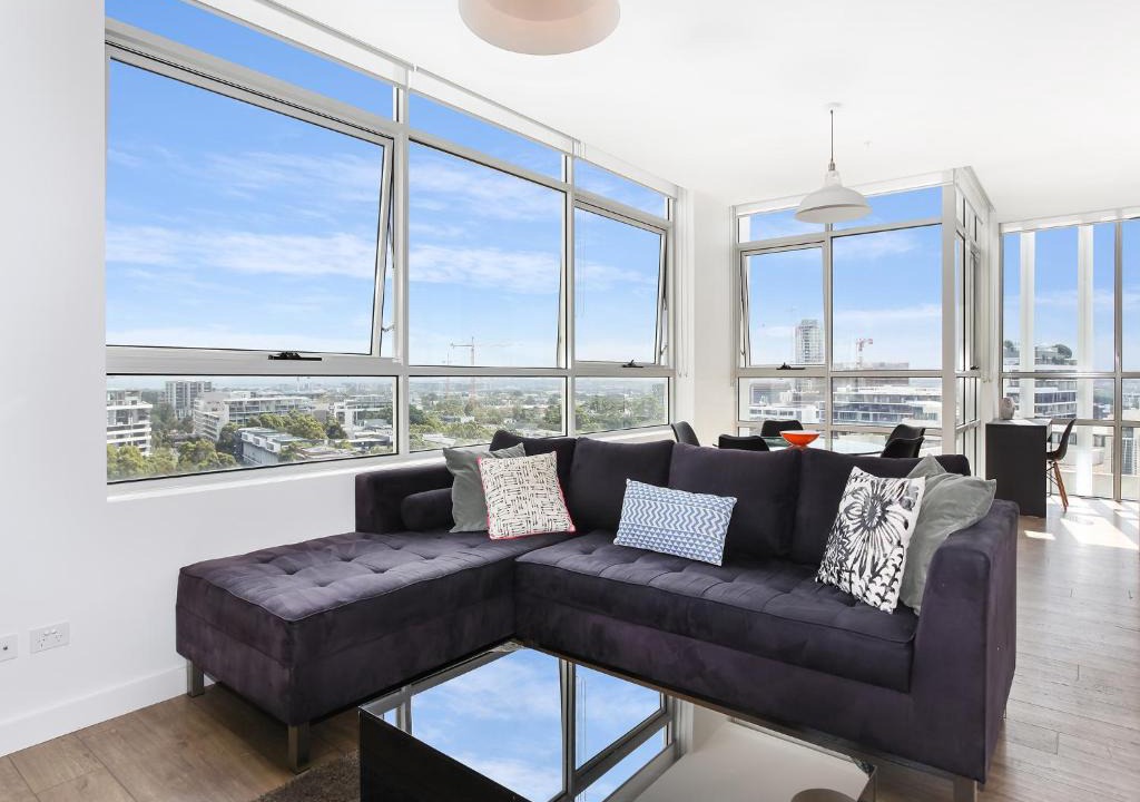 Zetland Apartment | As the Sun Sets - Modern and Spacious 2BR Zetland Apartment Facing the Setting Sun