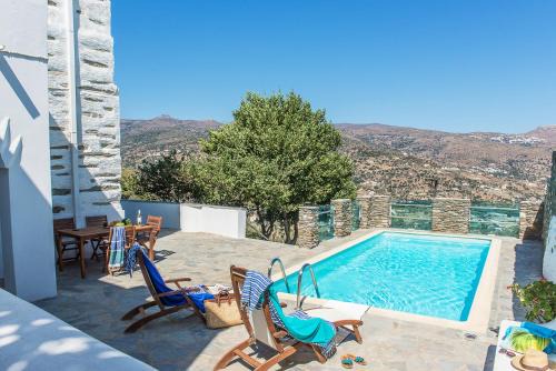 Mousionas Apartment | Astra, Pyrgos Sareli 1690 - a Heritage Mansion