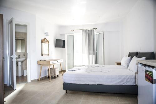 Yenion Hotel | Athineon