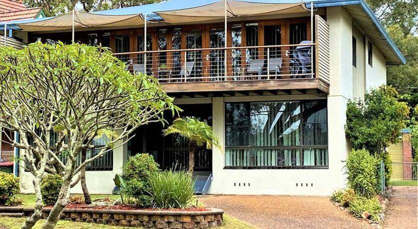 Salamander Bay House | House ∙ 5 bedrooms ∙ 10 guests