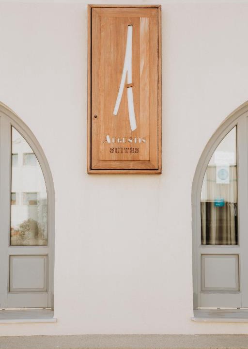 Ormos Korthiou Apartment | Augustis Suites