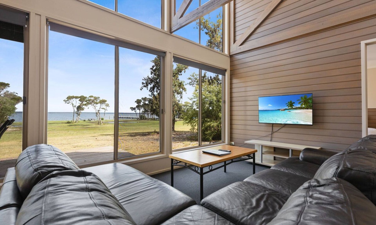 Forge Creek House | Avon - Waterfront Retreat: Secluded lodges perfect for nature lovers