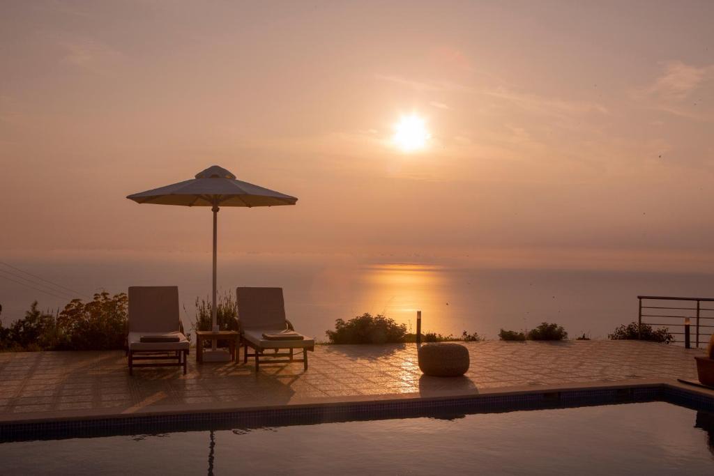 Kalamitsi Villa | Avraam Sunset Villas with Private Pools