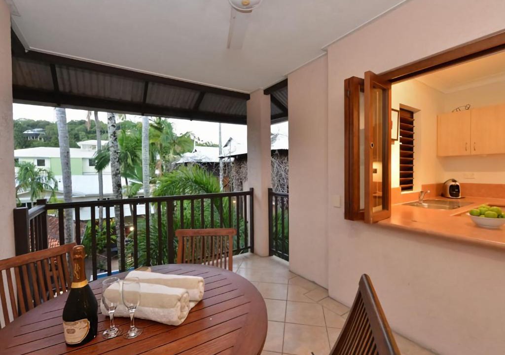 Style | Port Douglas