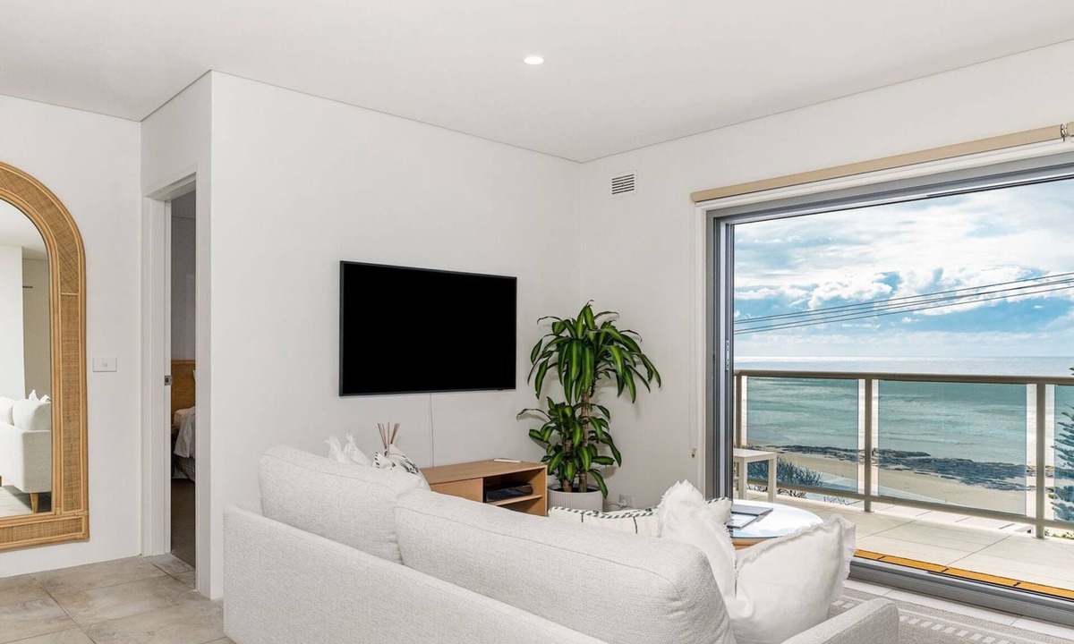 East Ballina Apartment | Beach Break - Embrace the coastal lifestyle, with a view that will steal your breath away