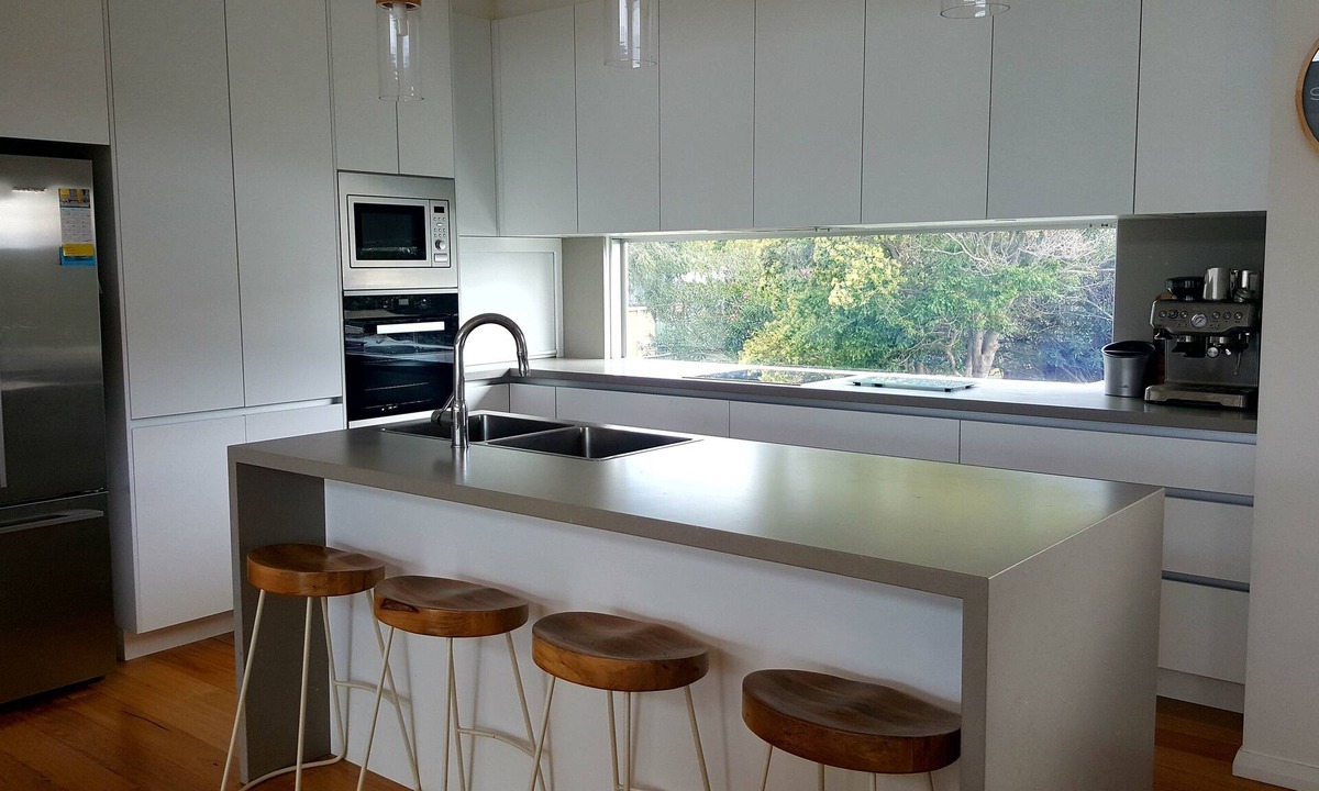 Werri Beach House | Beach House with pool