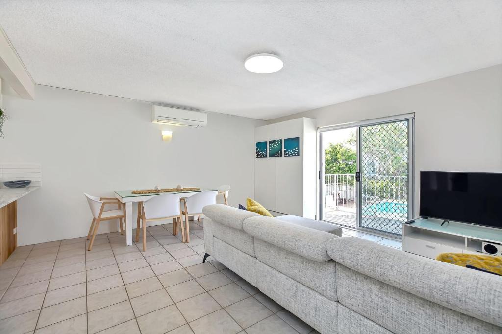 Kings Beach Apartment | Beachcomber Unit 4 7 Dingle Ave