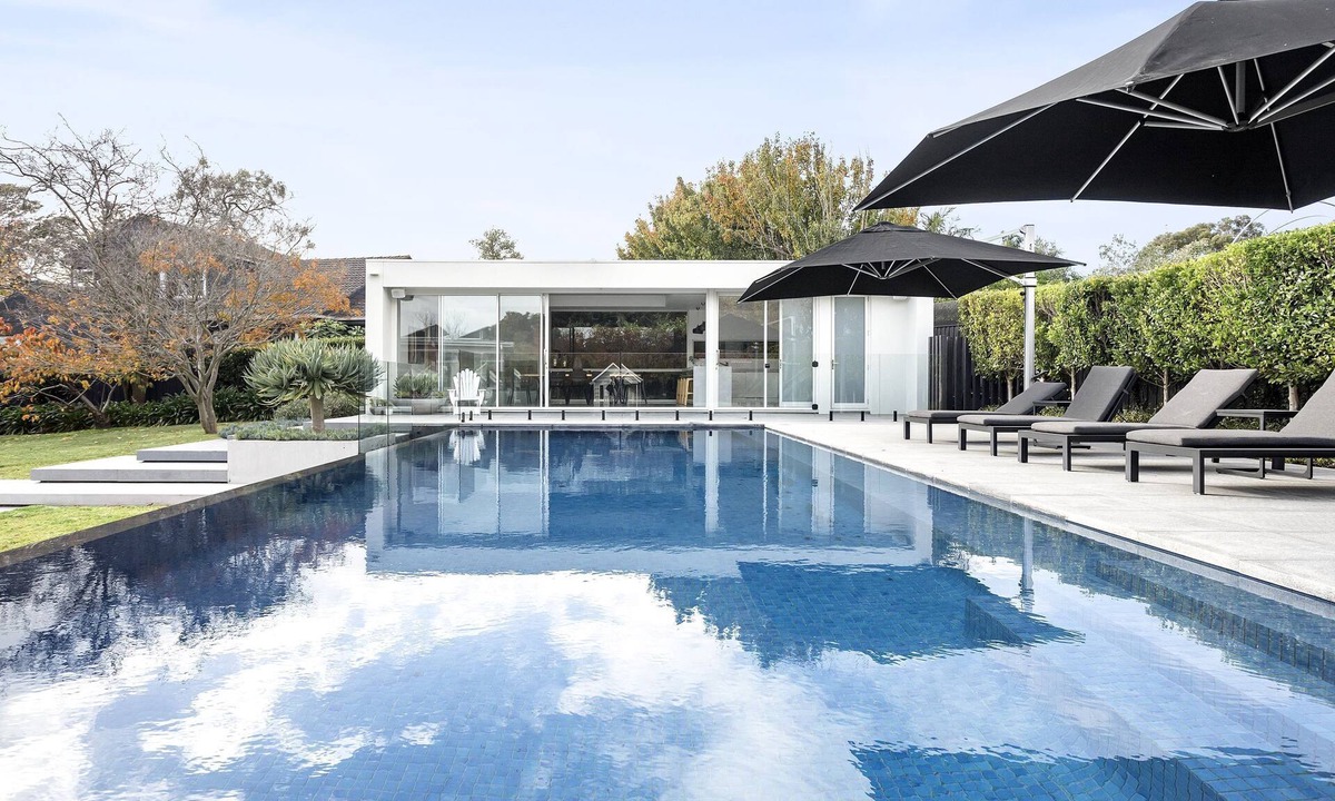 Frankston South House | Beachside Paradise: 4 BR, 4 BA House in Frankston South, Sleeps 9