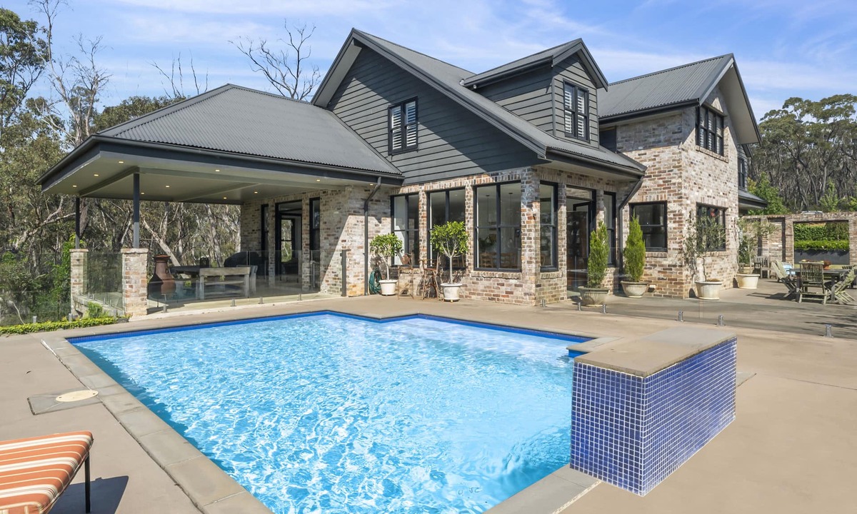 Wentworth Falls House | Bellmohr House on the Lake