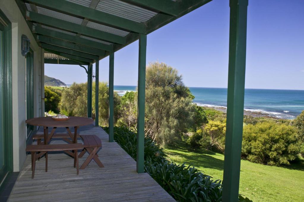 Wongarra House | Bennetts Beach House