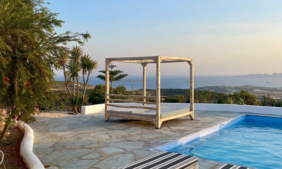 Paros Villa | Best villa for a group of family and friends !