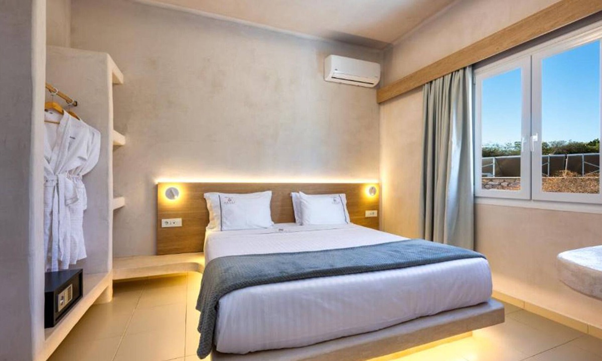 Karterados House | BH586 - C - Suite Santorini