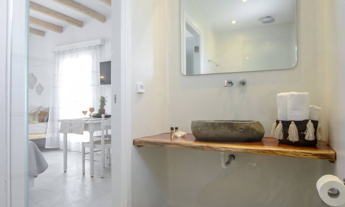 Agios Prokopios Hotel | Birikos Studios & Apartments