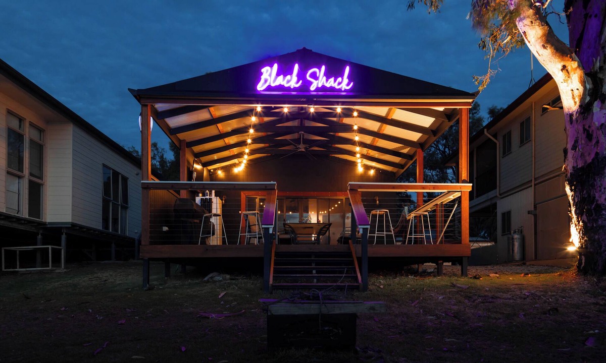 Paisley House | Black Shack - 13 Paisley Island