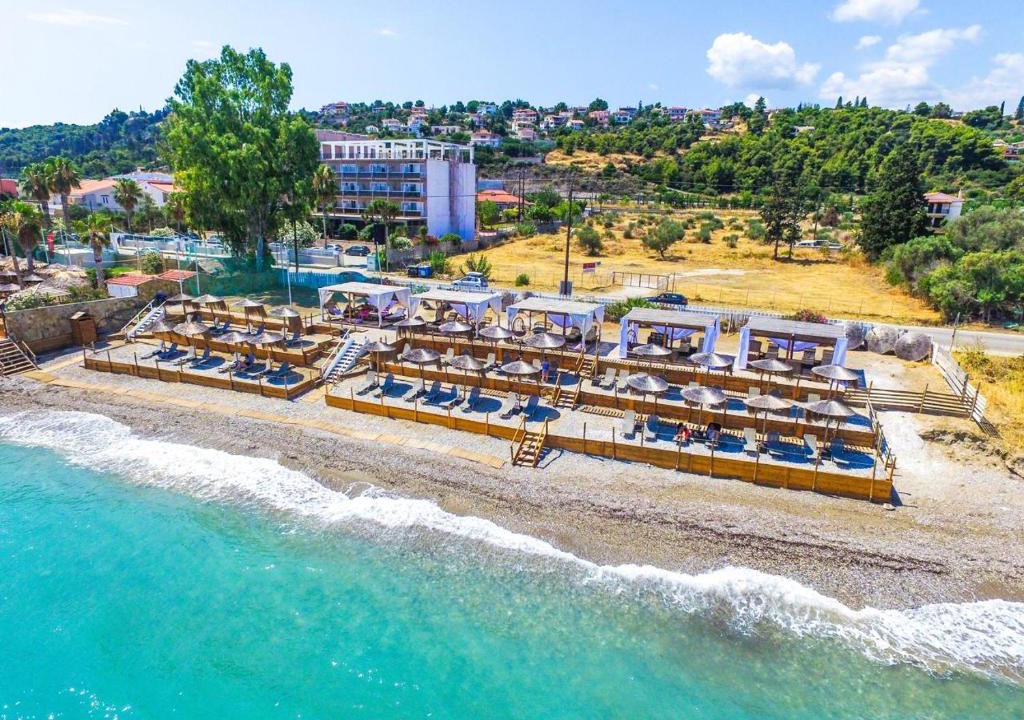 Kato Diminio Hotel | Black & White Resort
