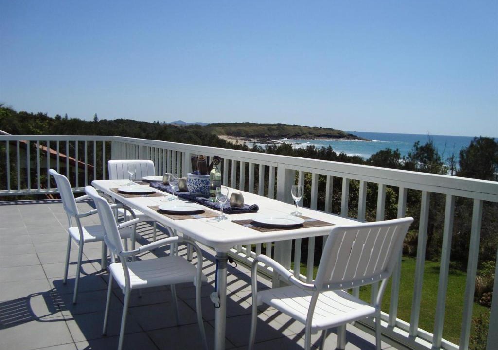 Arrawarra Headland House | Blue Oar Beach House