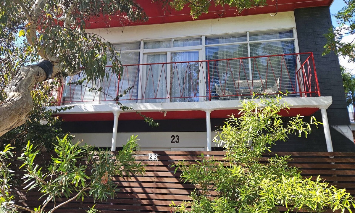 Semaphore House | Bohemian Beach Bliss 1 mins walk to the beach and 3 mins to Sema4 shops!