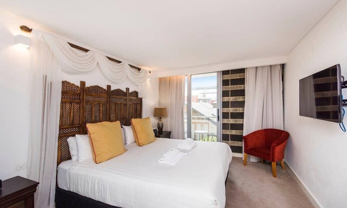 Perth Apartment | Boho Room in the City with Remarkable Rooftop